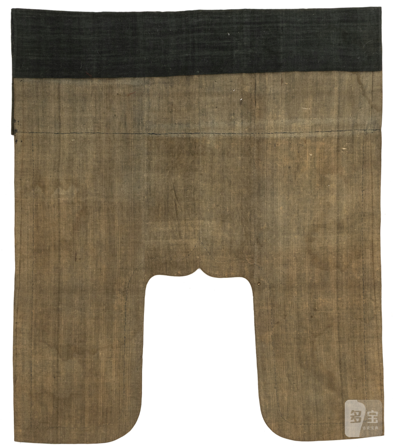 A hanging for a sacred space featuring twelve lamas - 图3